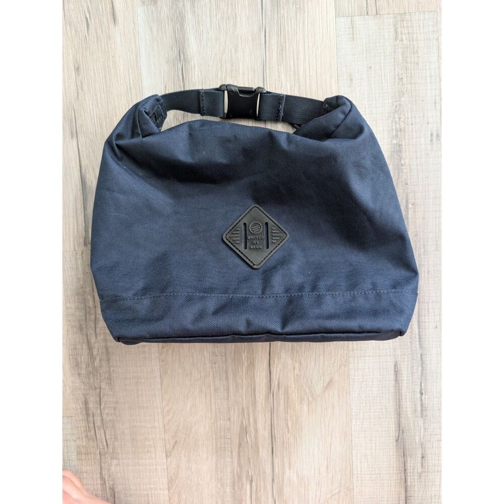 United By Blue Container Kit Lunchbox in Navy Blue (C9)